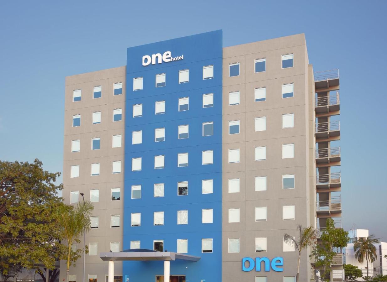 ホテル One Acapulco Diamante エクステリア 写真